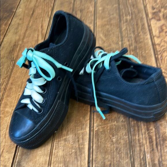 Women’s Kids lug sole platform canvas Converse Black Sneakers with Teal Accents - Picture 1 of 5